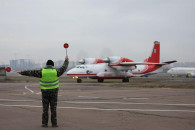Крушение самолета МАУ: Украинские спасат…