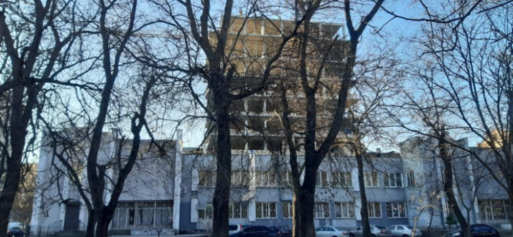 У центрі Одеси вліпили житловий будинок…