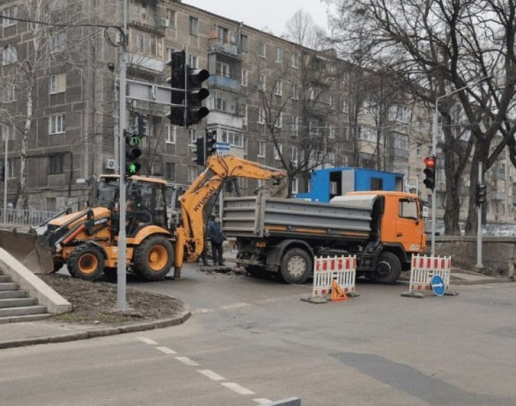 В центре Днепра перекрыли улицу из-за ав…