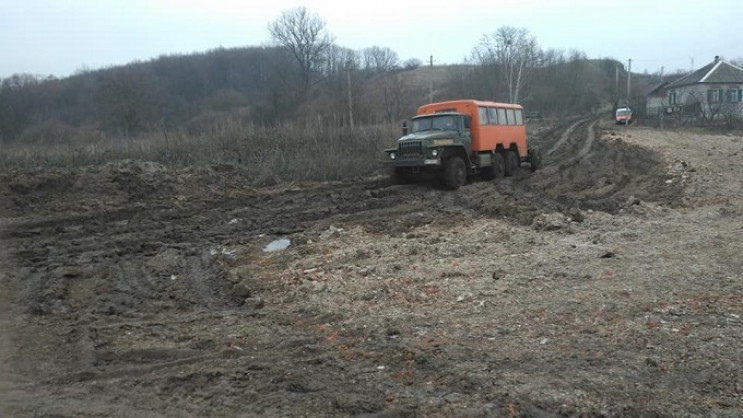 Підпал входу до ОДА Кучера: ЗМІ написали…