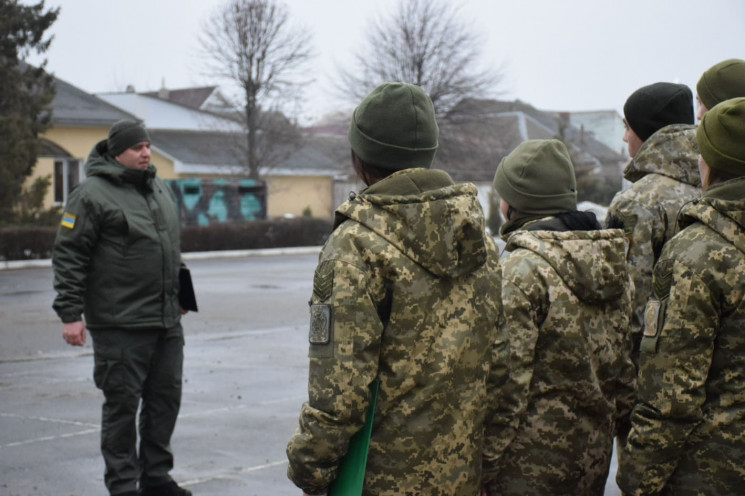 В Чопський пограничный отряд на стажиров…