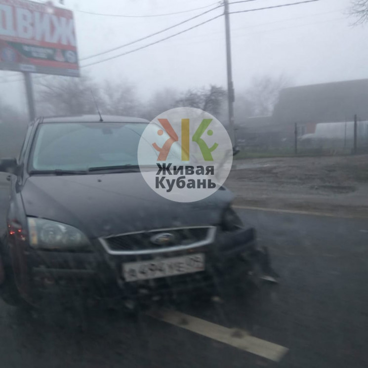 В Краснодарі сталася жорстка ДТП з п'ять…
