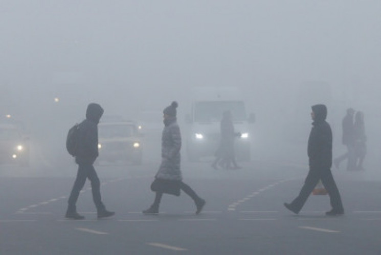 Столичних водіїв попередили про туман до…