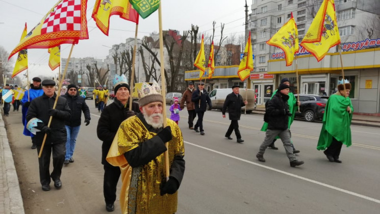 Велелюдна театралізована хода Трьох Царі…