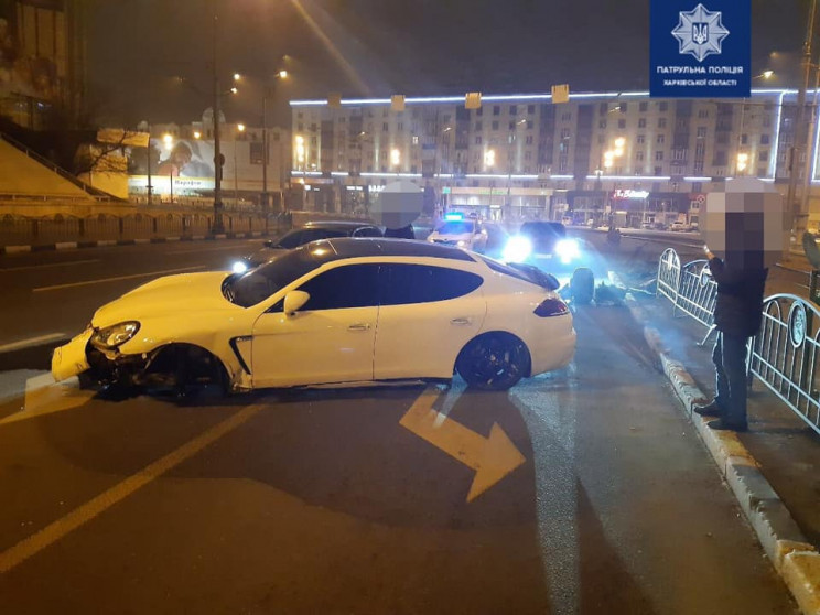 В центре Харькова водитель разбил Porsch…