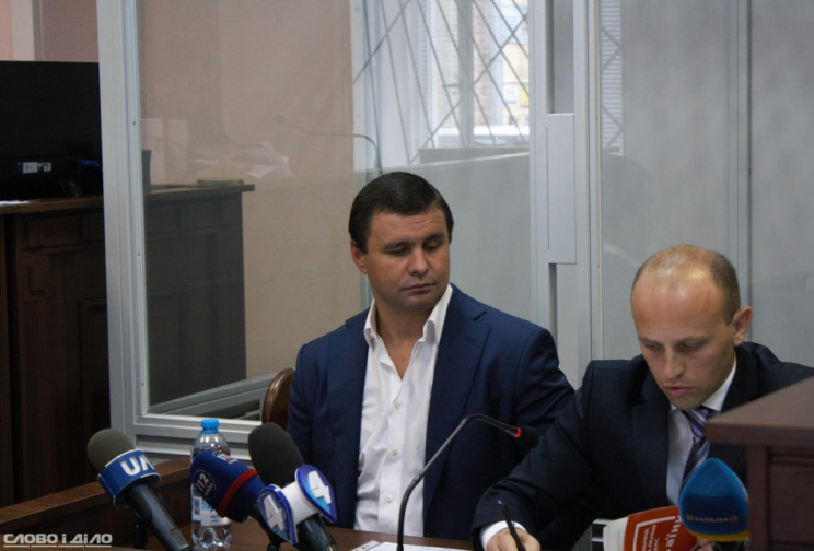 Микитася сняли с самолета при попытке сб…