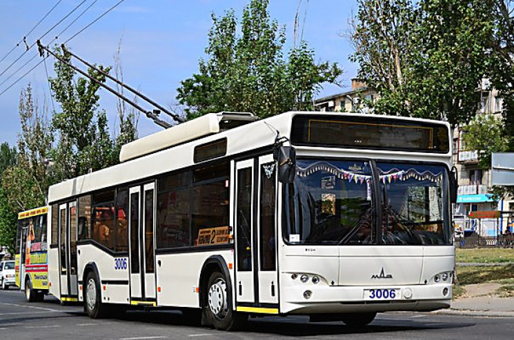 У Миколаєві "заборонили" рух тролейбусів…
