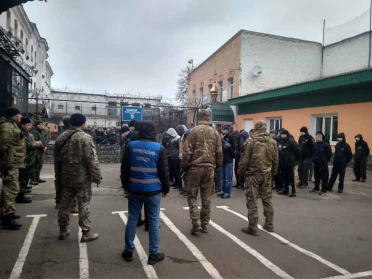 Доставки не буде: У Кропивницькому поліц…