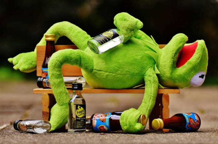 Ученые выяснили, передается ли алкоголиз…
