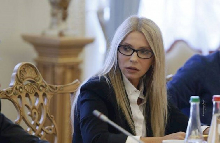 Юлія Тимошенко довге біле волосся 