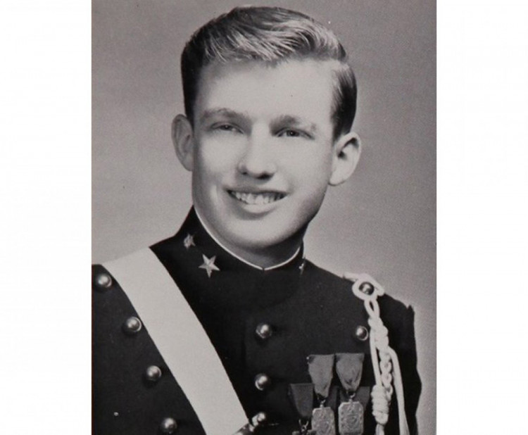 Трамп у віці 18 років у військовій академії, 1964 рік.
