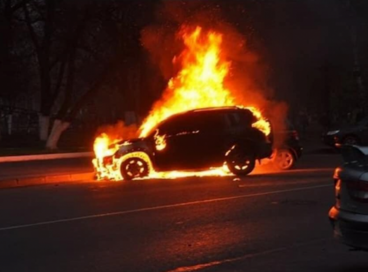 Підпалили авто Коби