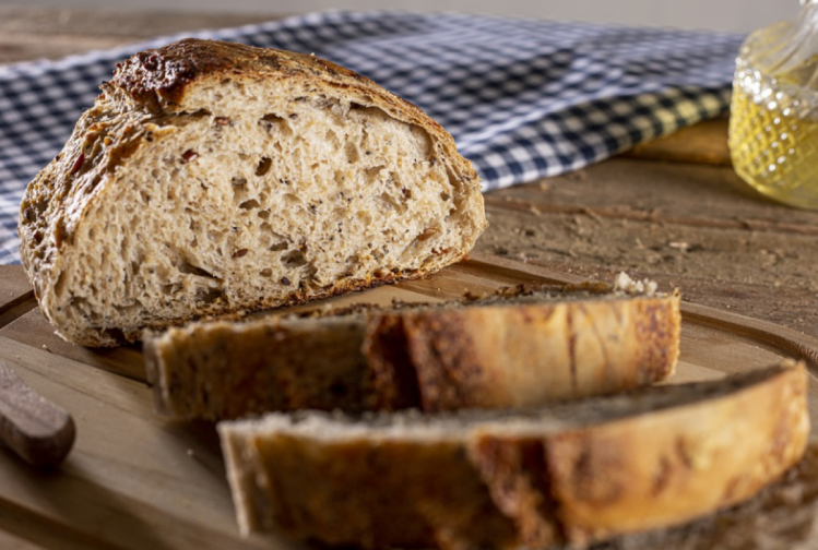 Пісний часниковий хліб в мультиварці готувати легко і швидко
