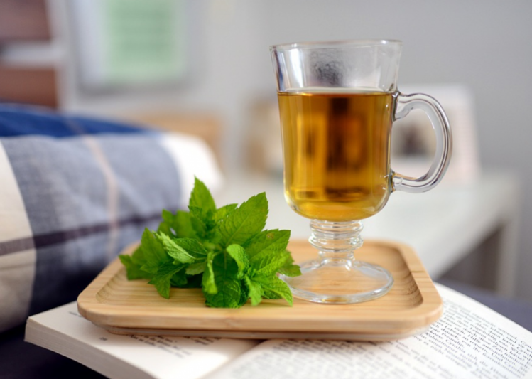 Чай з м"ятою допомагає знизити тиск