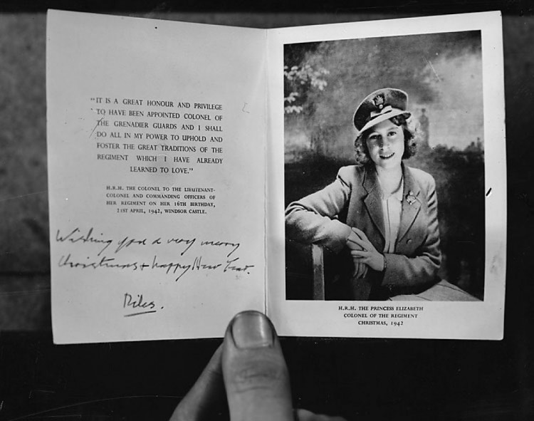 листівки з портретом 16-річної принцеси Елізабет
