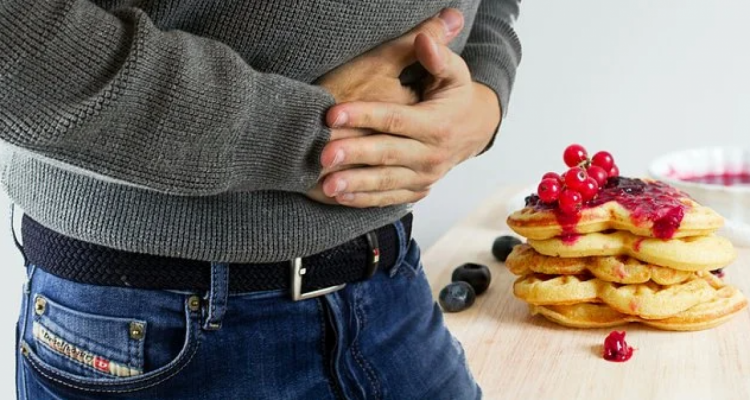 Расстройства пищевого поведения провоцируют тревожность, самоизоляцию и отвращение к себе