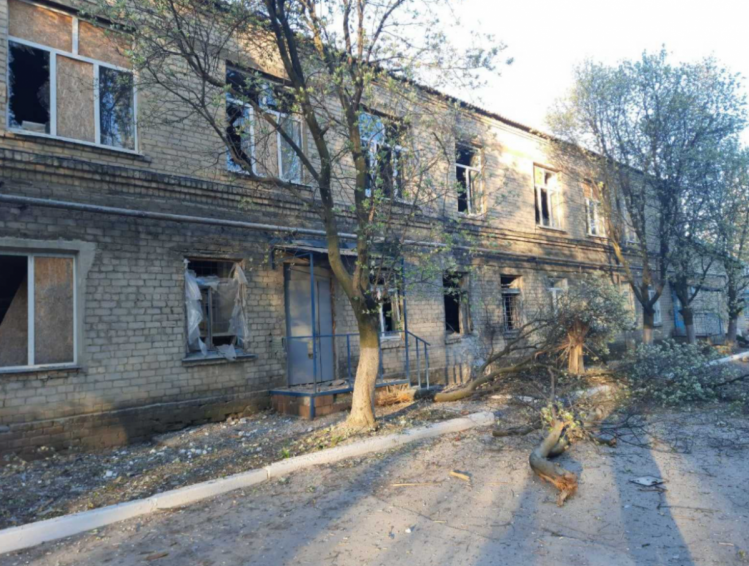 Марьинская центральная районная больница обстрел
