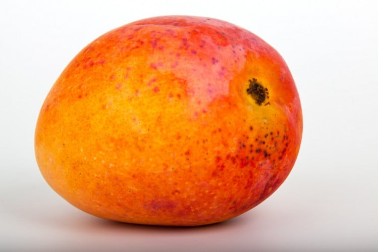манго спелый плод