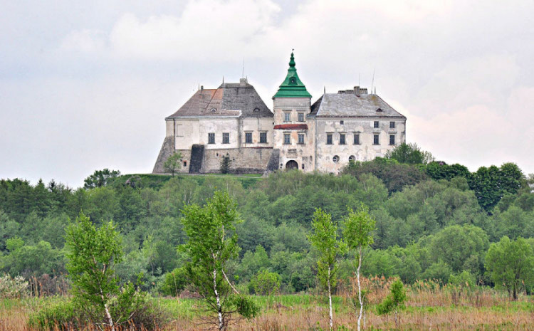 Олеський замок 