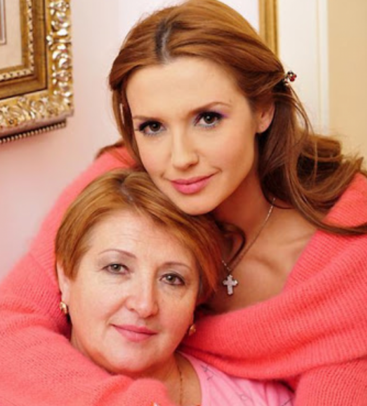 Марченко фото з мамою