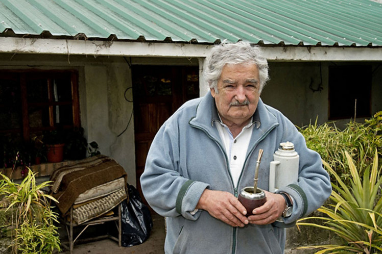 президент Уругвая Хосе Мухика отказался от льгот