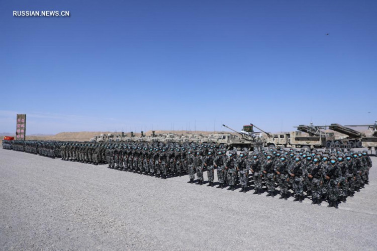 як проходять навчання збройних сил Китаю і Росії під назвою "Захід / Взаємодія-2021"