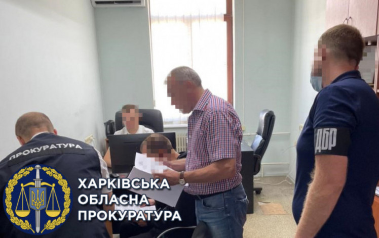 прокуратура сообщает о подозрении сотрудникам харьковского СИЗО