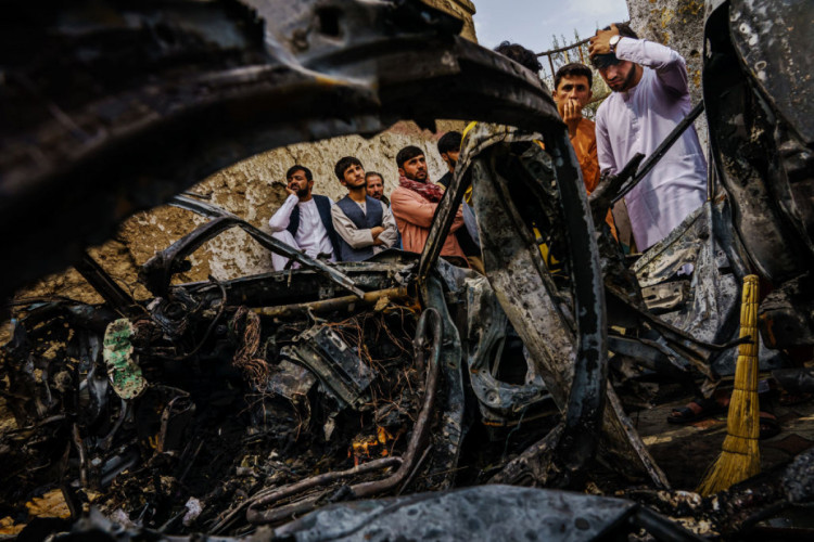 автомобиль сожжен беспилотником в Афганистане