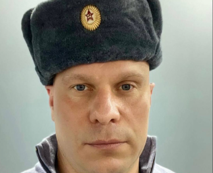Кива в радянській шапці