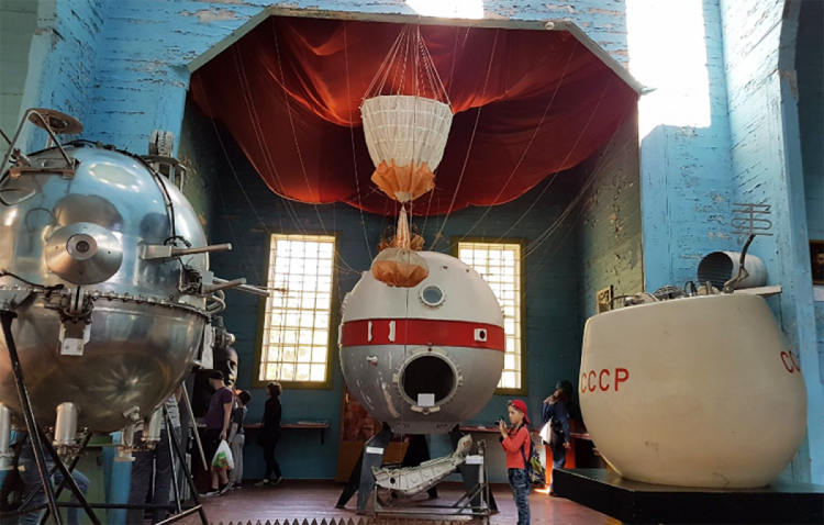 музей космосу в церкві в переяславі