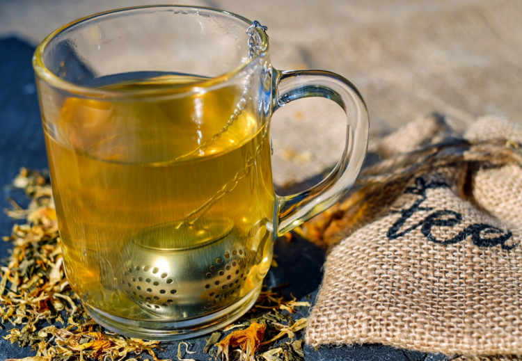 зелений чай стимулює роботу мозку