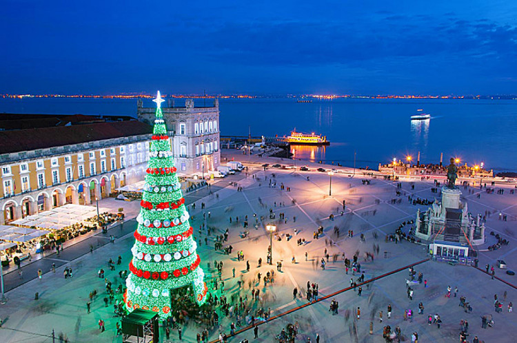новогодняя елка в Лиссабоне
