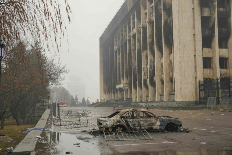 сгоревший акимат Алматы