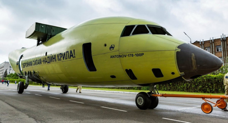 Самолет Ан-178 для ВСУ
