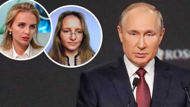 Владимир Путин и его неофициальные дочери