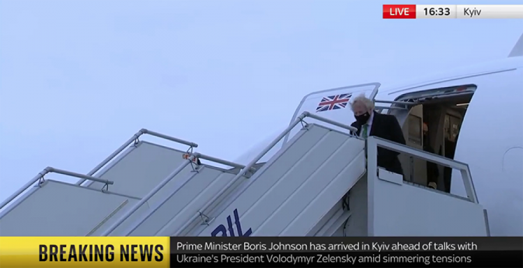 Борис Джонсон прилетел в Киев