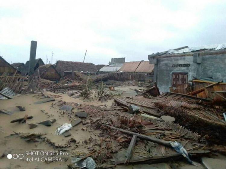 разрушенные дома на мадагаскаре