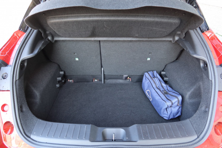 Nissan Juke – багажник